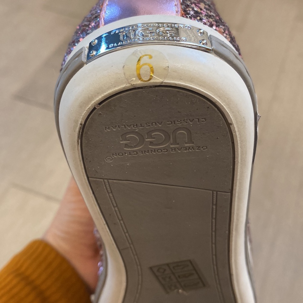 UGG boots - Picture 4 of 5